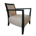 Poltrona Beta braccioli in legno ecopelle beige