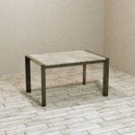 Tavolo rettangolare allungabile Golia 130x80 struttura antracite e piano cemento